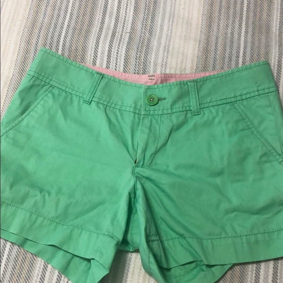 EUC Lilly Pulitzer Shorts Size 4 - Picture 1 of 3